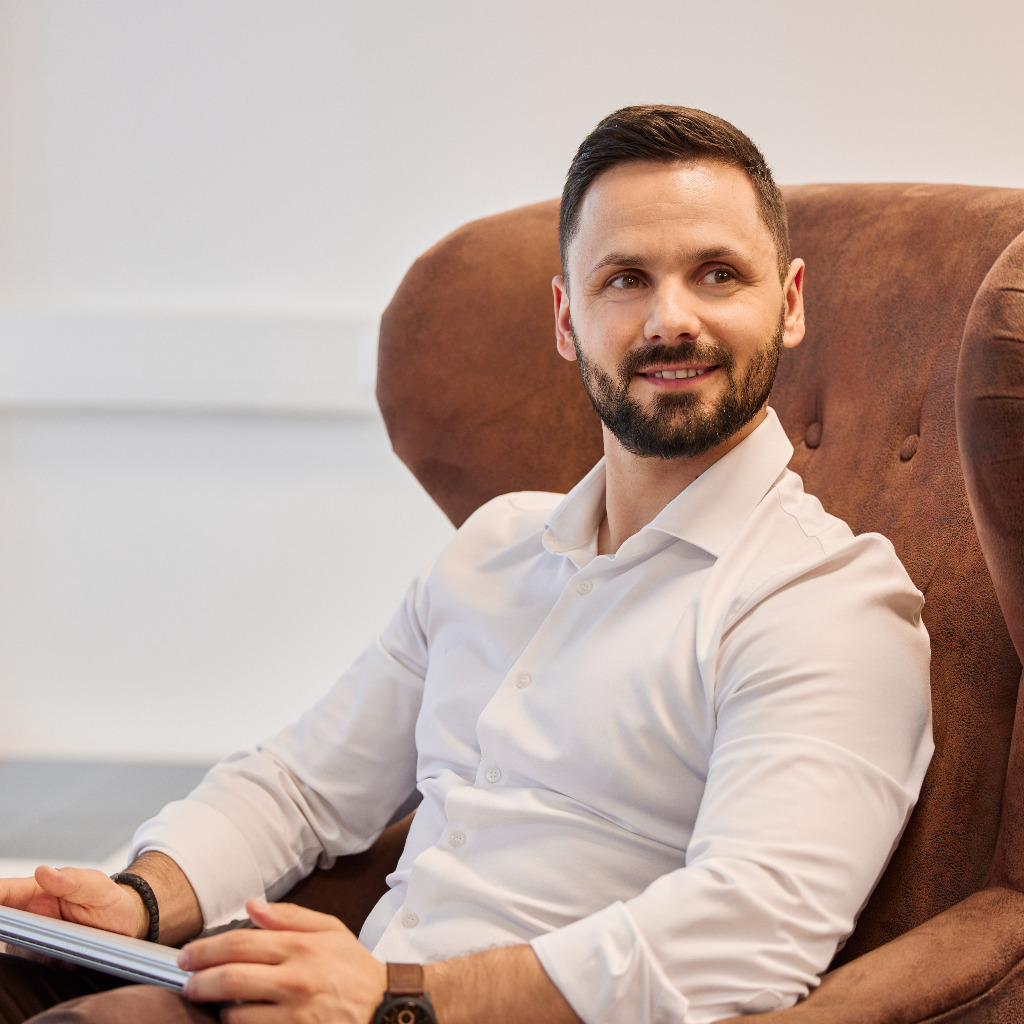 Borche T. - RPA & Frontend Developer